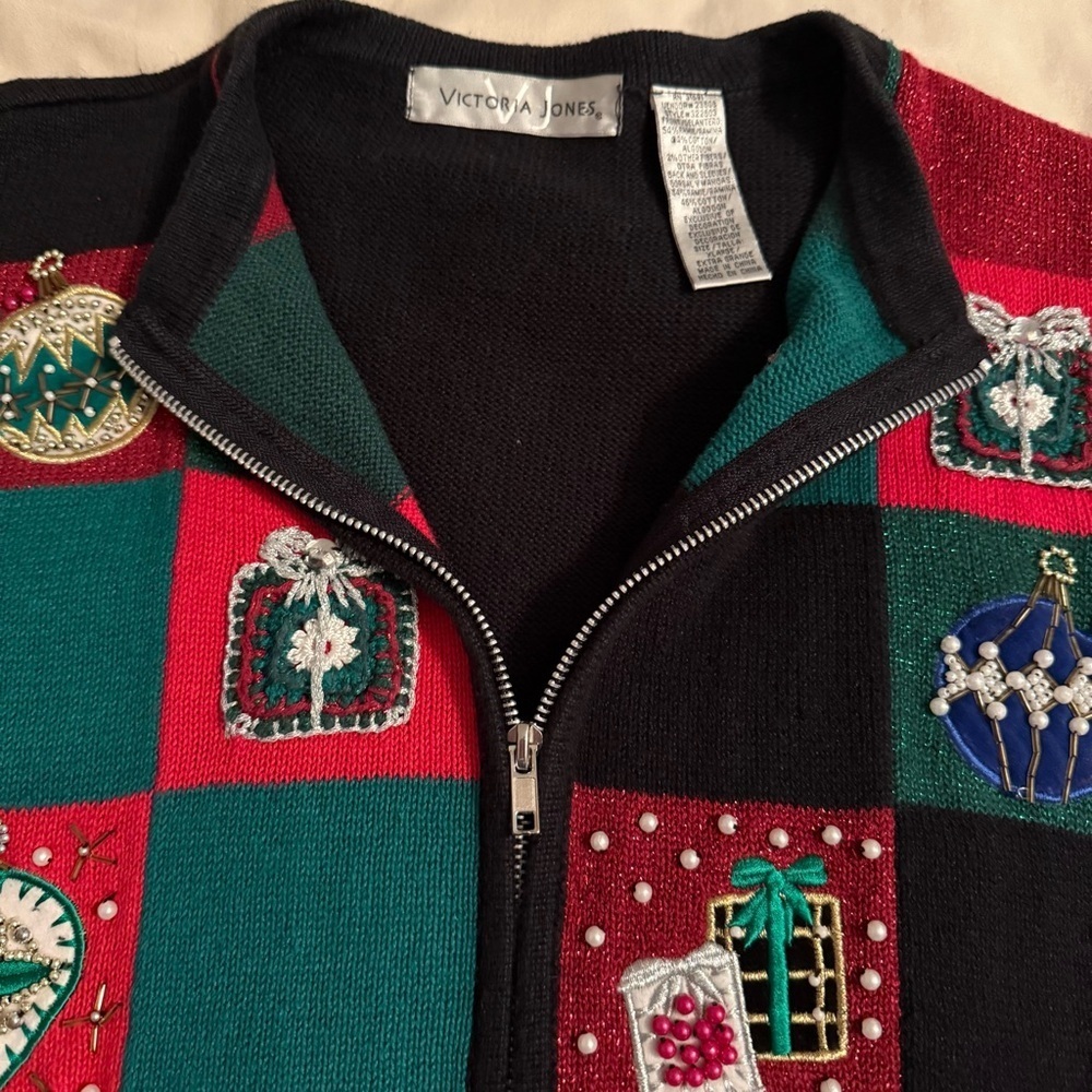 Vtg Victoria Jones Womens Sz XL Black Red Full Zip Christmas Sweater Grandmacore - Picture 5 of 9